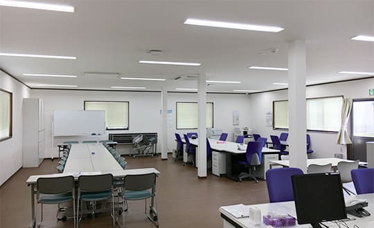 事務所と工場